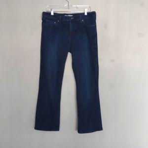 Levi's jeans 515 women's size‎ 12L blue boot cut stud detail on back pocket